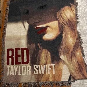 TAYLOR SWIFT RED BLANKET